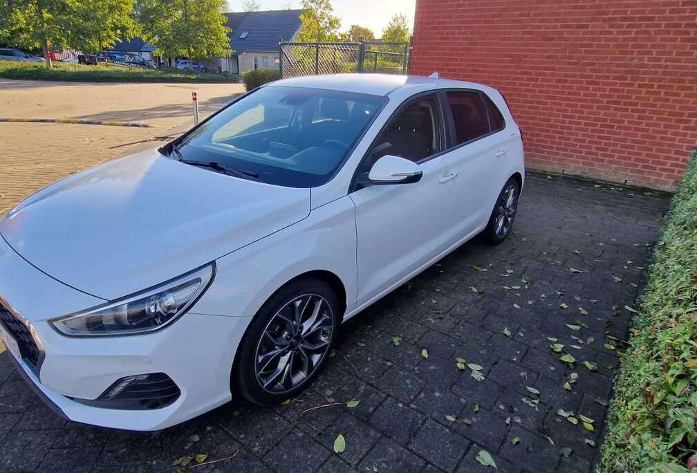 Hyundai 1.4 T-GDi Sky