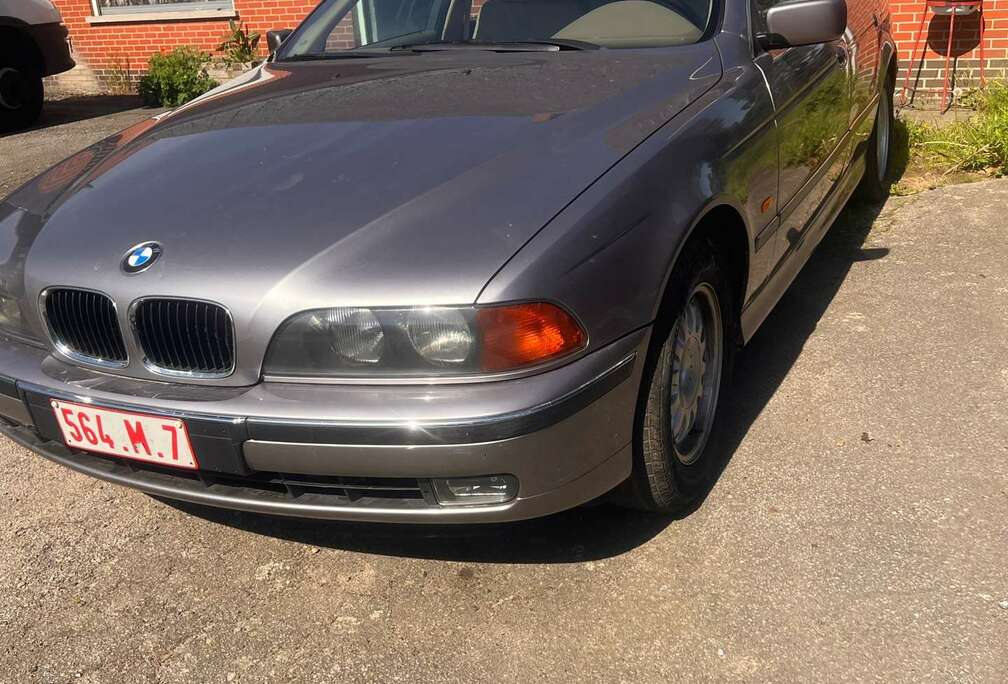 BMW 523i e39