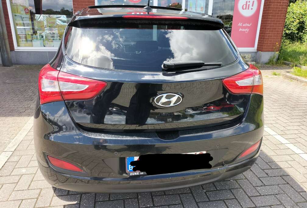 Hyundai 1.6 CRDi Pop ISG