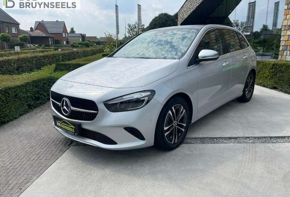 Mercedes-Benz Progressive/Camera/Carplay/Panodak Faceliftmodel