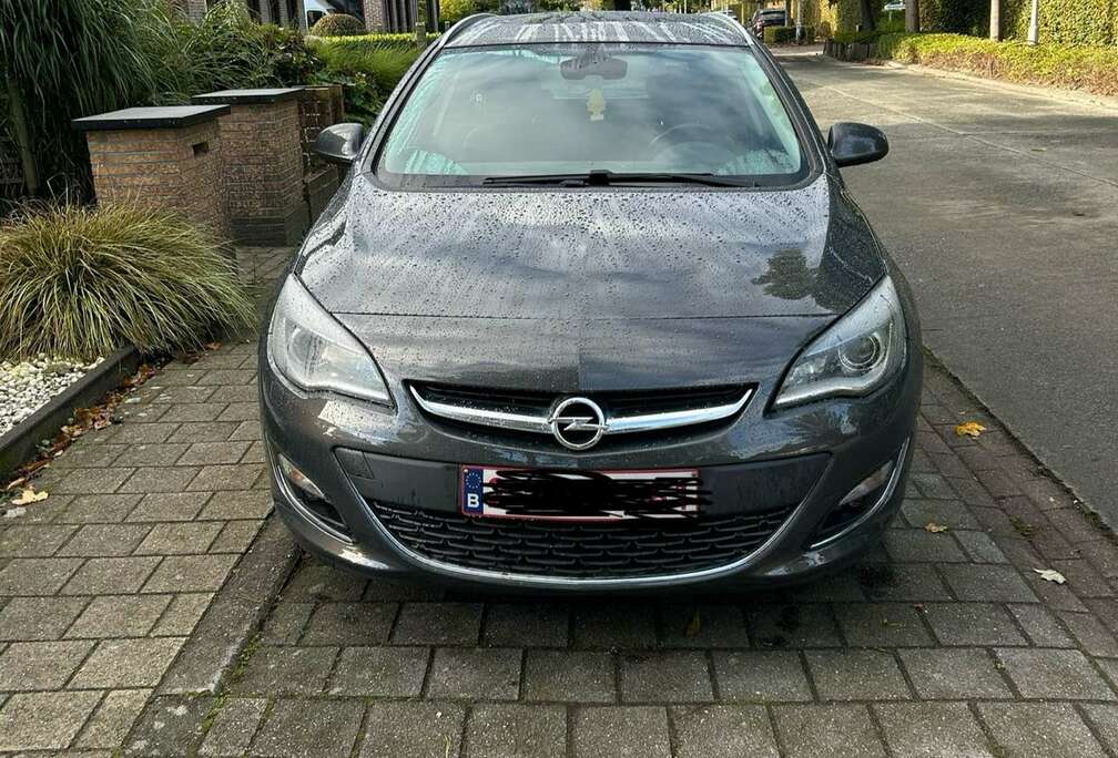 Opel 1.6 Sports Tourer Aut. Selection