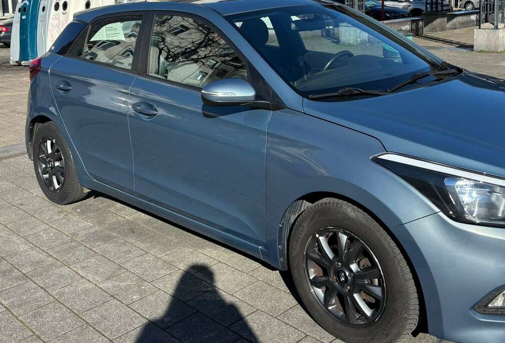 Hyundai 1.2i Air Special Edition Play
