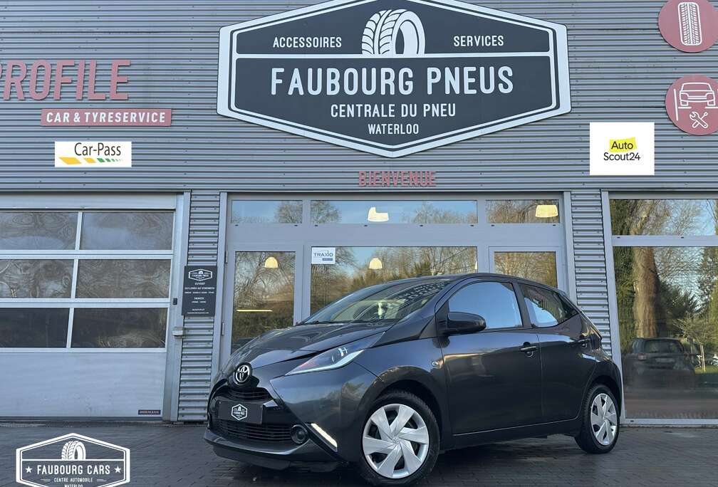 Toyota *AUTOMATIQUE*CAR-PLAY*GARANTI-12-MOIS*CAMERA*