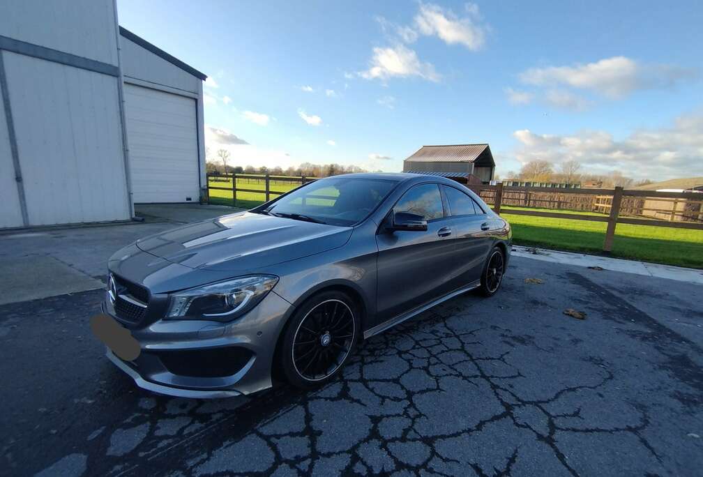 Mercedes-Benz CLA 180 AMG Line
