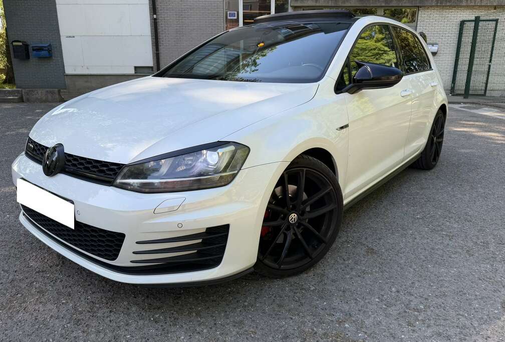 Volkswagen Golf 7 GTD 2.0 CR TDi DSG