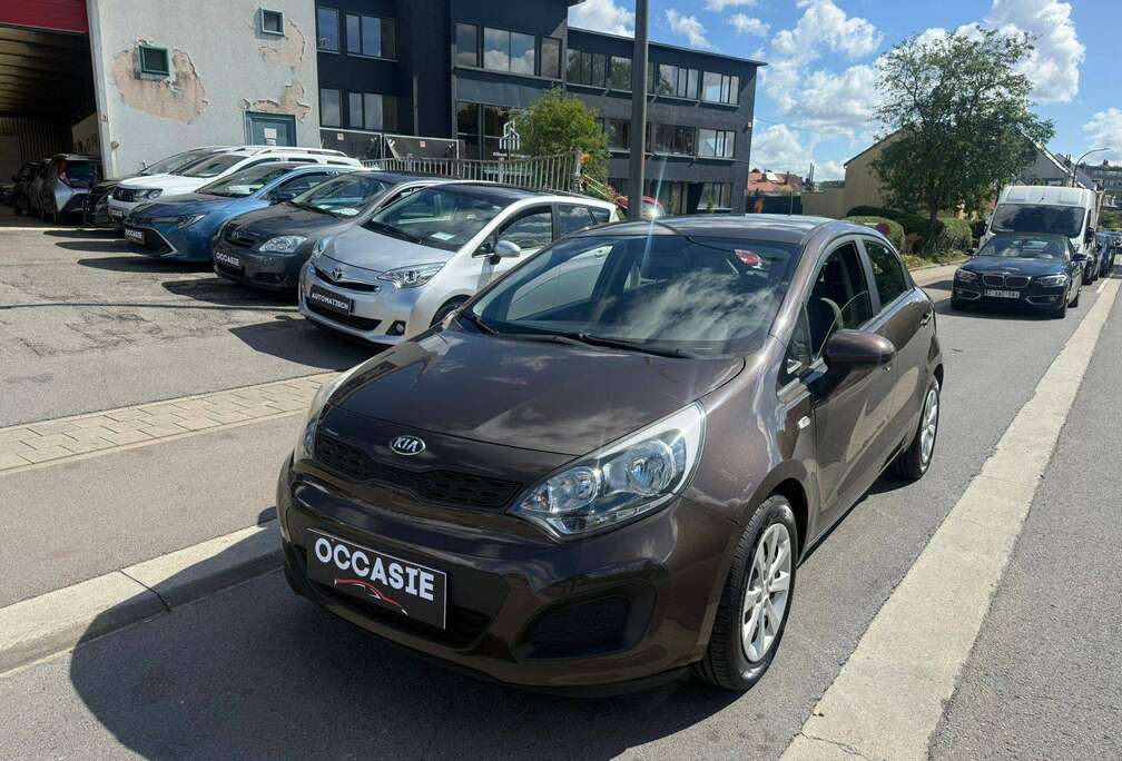 Kia Rio 1.2i Lounge**12M GARANTIE**
