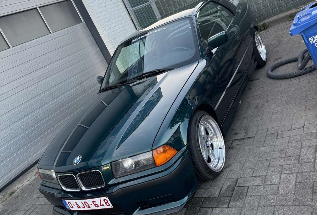 BMW 320i