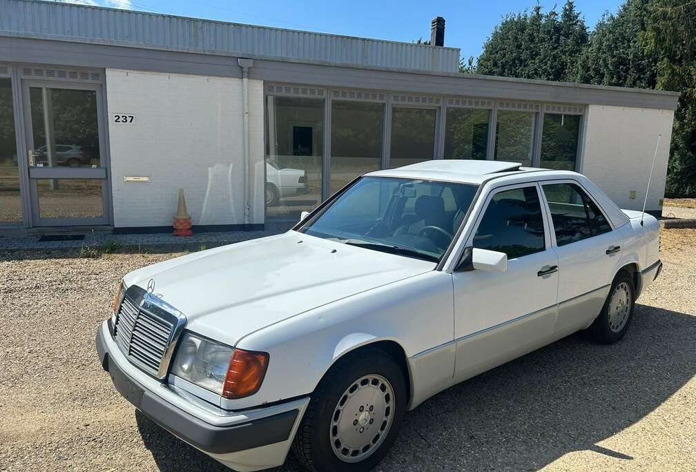 Mercedes-Benz e250 turbo diesel