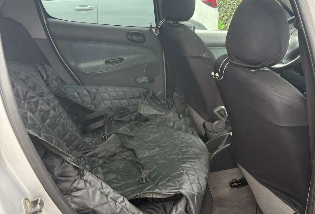 Peugeot 1.6i 16v XT