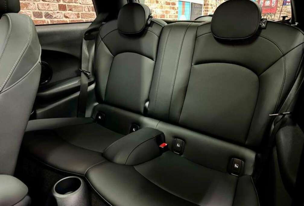 MINI Cooper 2.0 231cv Auto JCW-TRIM CUIR