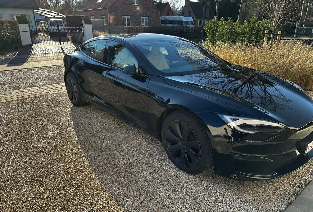 Tesla Model S All Wheel Drive