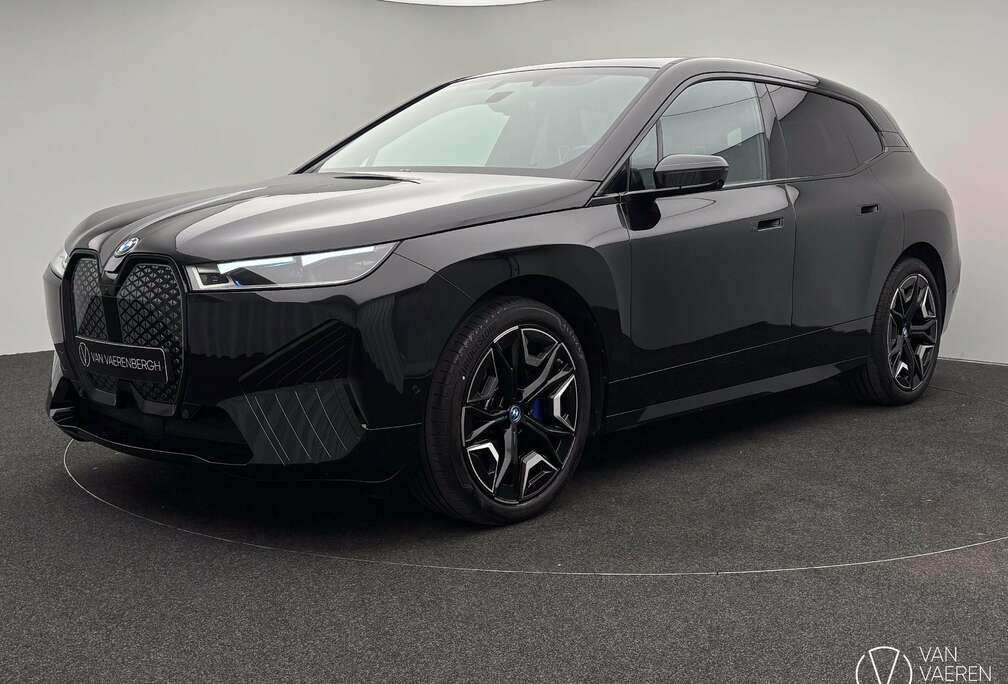 BMW xDrive 40/ M PAKKET/ TREKHAAK