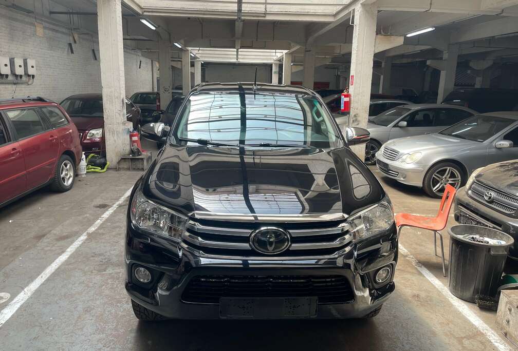 Toyota 2.4 D-4D 4WD Comfort