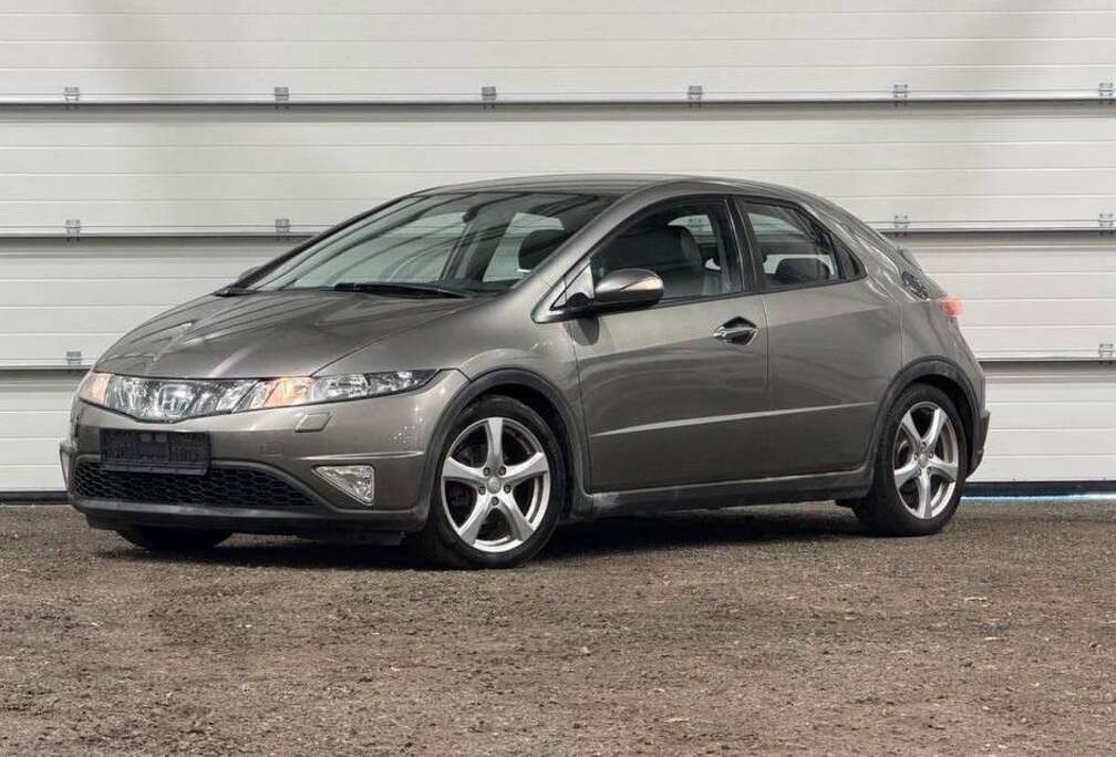 Honda 1.8 i-VTEC Sport i-Shift A