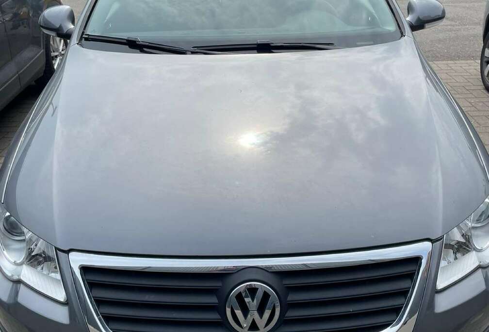 Volkswagen 1.6i Base