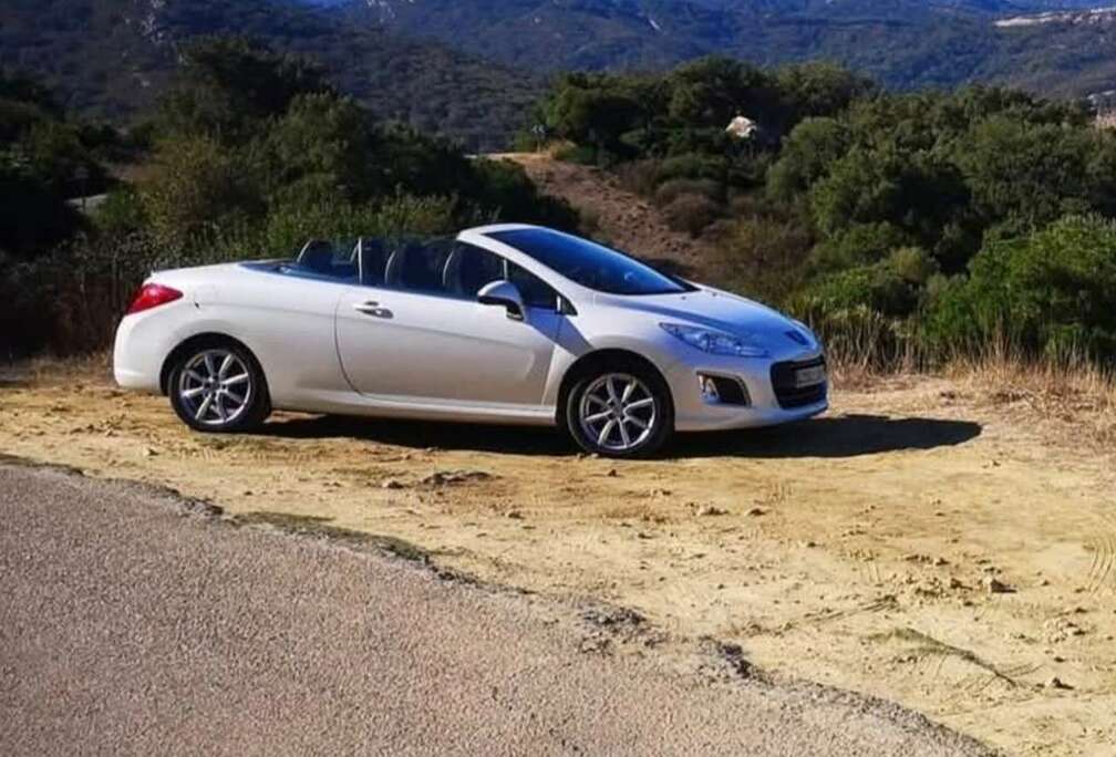 Peugeot CC 1.6i Sport Pack