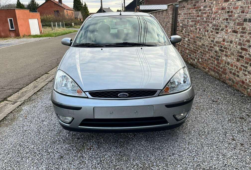 Ford Focus 1.6i SE 16v Ghia