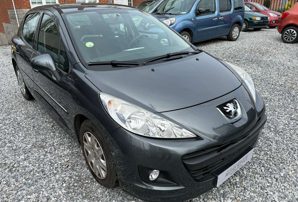 Peugeot 207  1.4 HDi*Garantie*Airco*