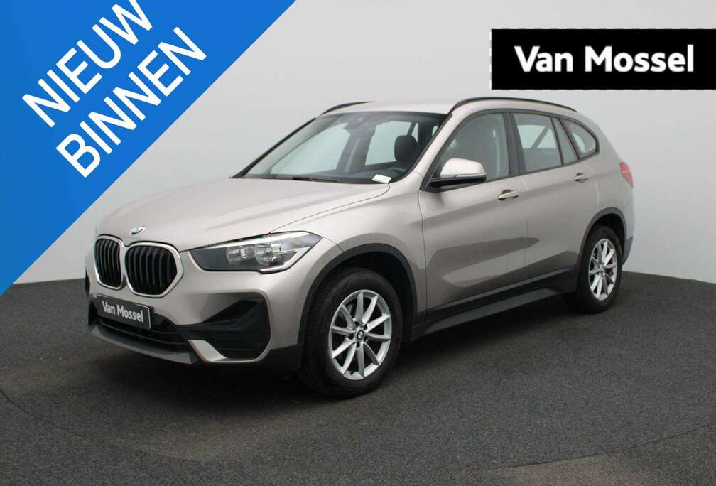 BMW sDrive18i (100 kW) NAVI | Zetelverwarming | LEDER