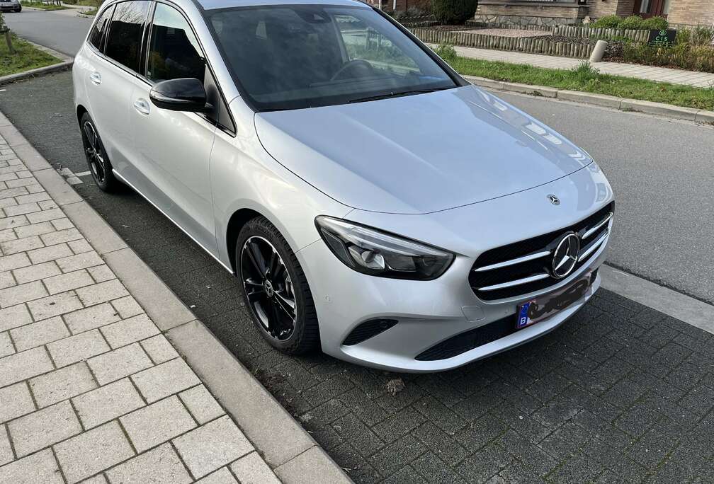 Mercedes-Benz B 180 7G-DCT