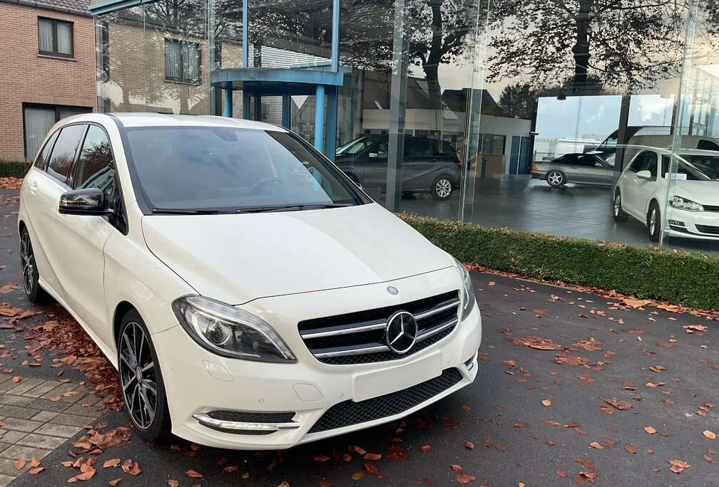 Mercedes-Benz B 180 (BlueEFFICIENCY) 7G-DCT