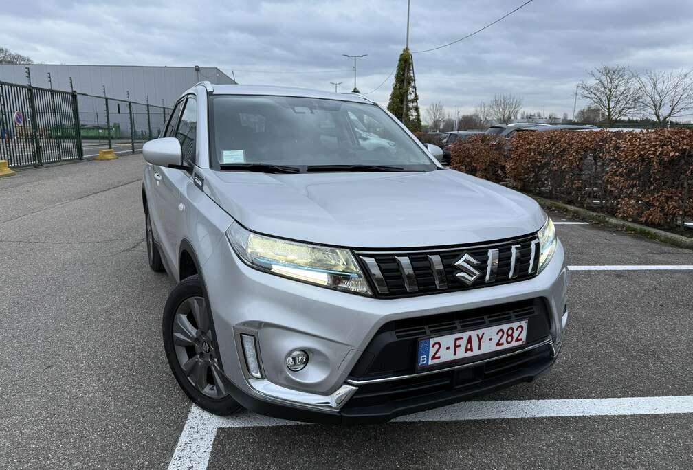 Suzuki Vitara 1.5 - Automaat - Hybride