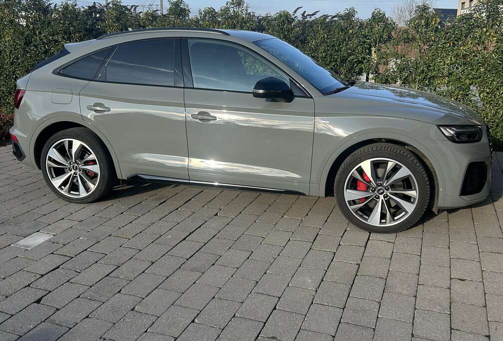 Audi 55 TFSIe Sportback quattro S tronic line