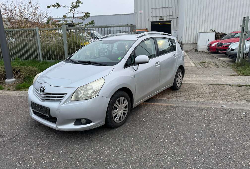 Toyota 2.0 D-4D Premium 7pl. DPF