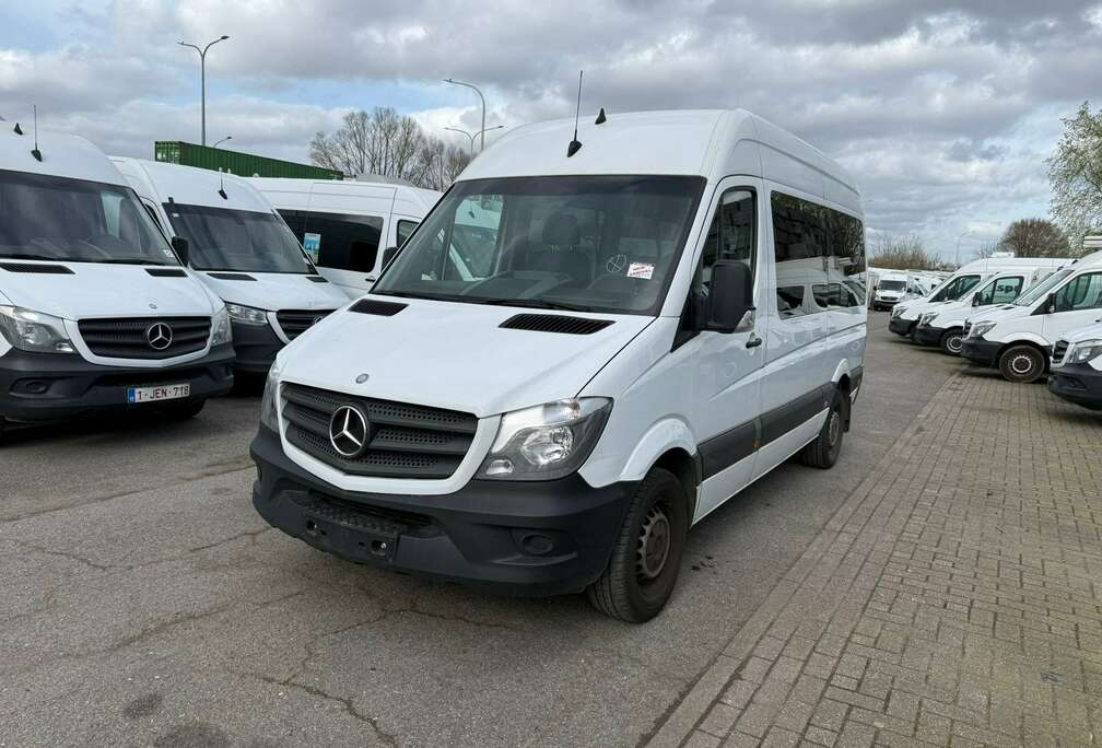 Mercedes-Benz 313 (Stock ID 12943)