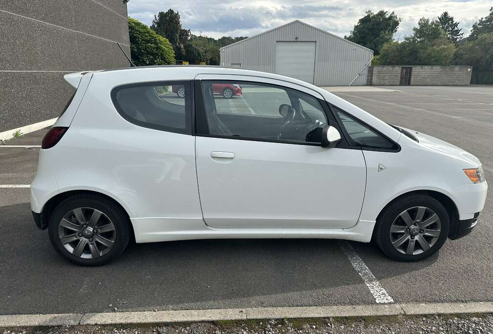 Mitsubishi 1.3i CarbonBlack ClearTec