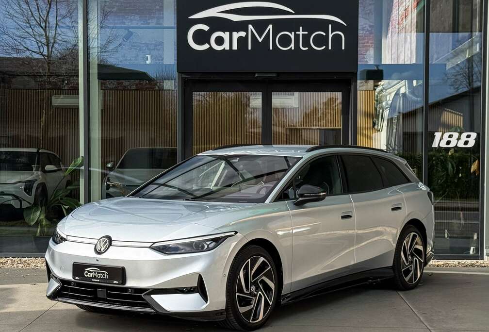 Volkswagen Tourer 77 kWh Pro - MASSAGE  ACC  CAMERA