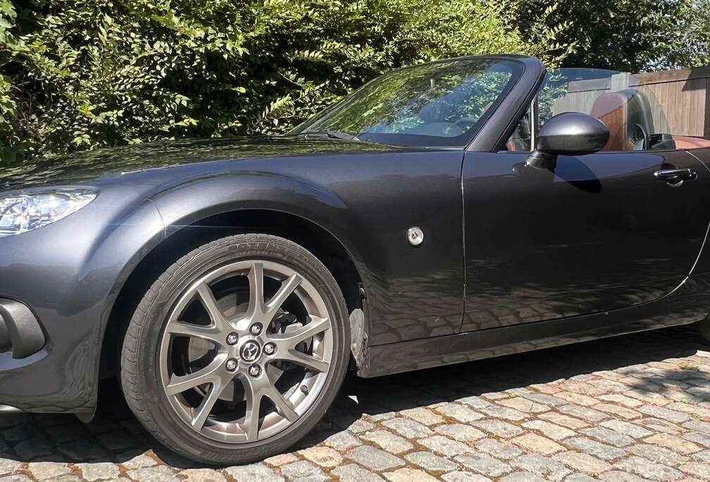 Mazda MX-5 1.8i Hanabi