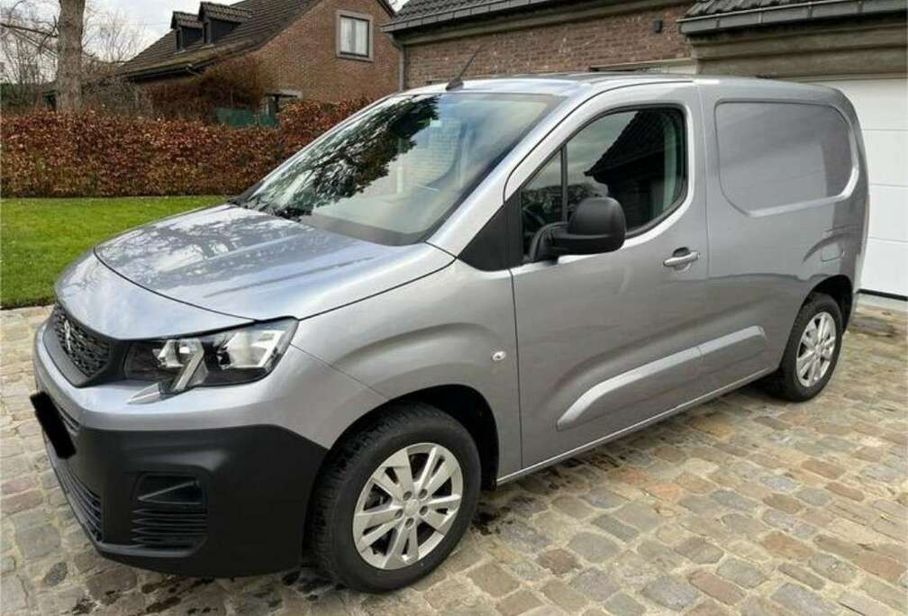 Peugeot 1.5 BlueHDi L1 STD Heavy Premium (EU6.3)