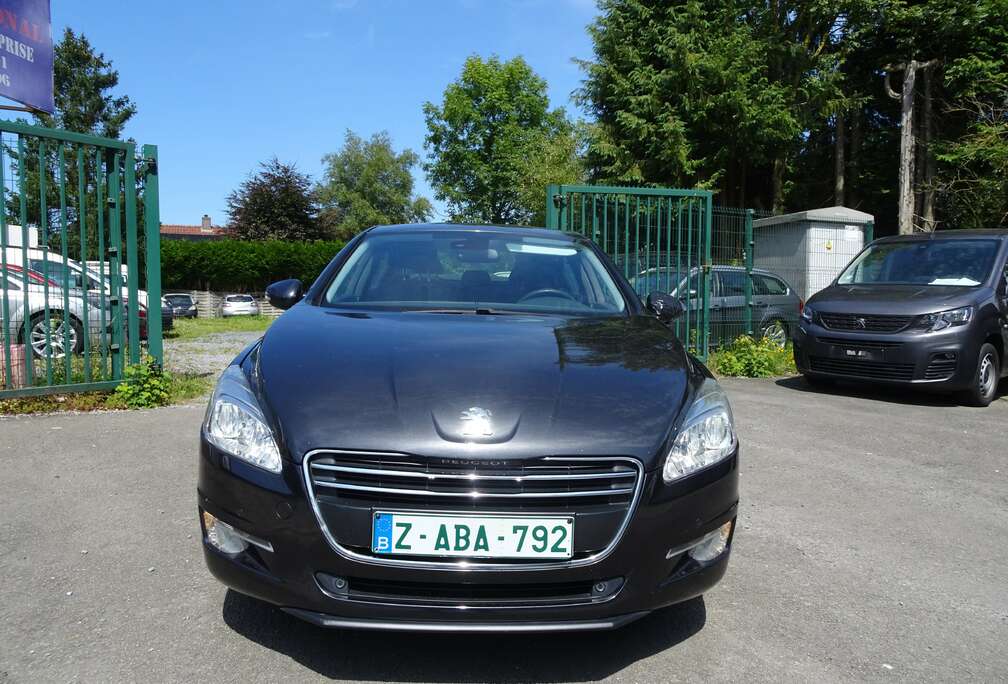 Peugeot 1.6 HDi Active NAVI CLIM JANTES