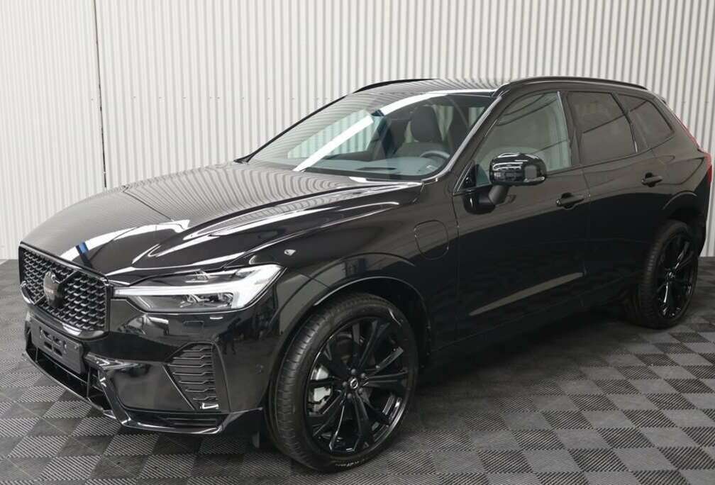 Volvo T6 Recharge Plug-in Hybrid AWD Black Edition Trekh