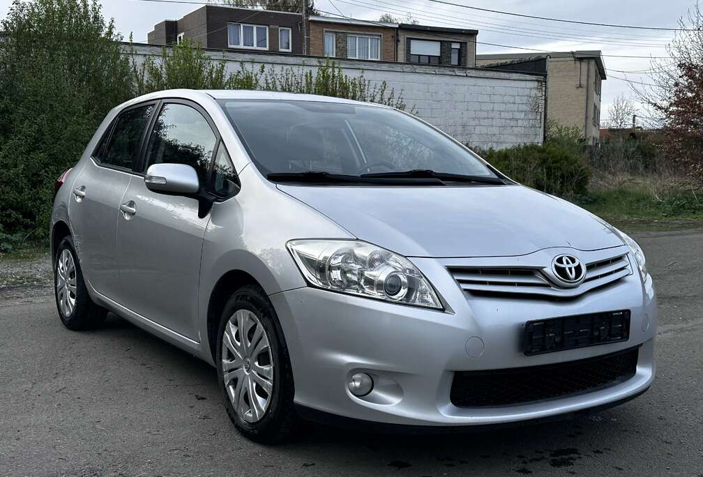 Toyota Auris 2.0 D Pret A Immatricule