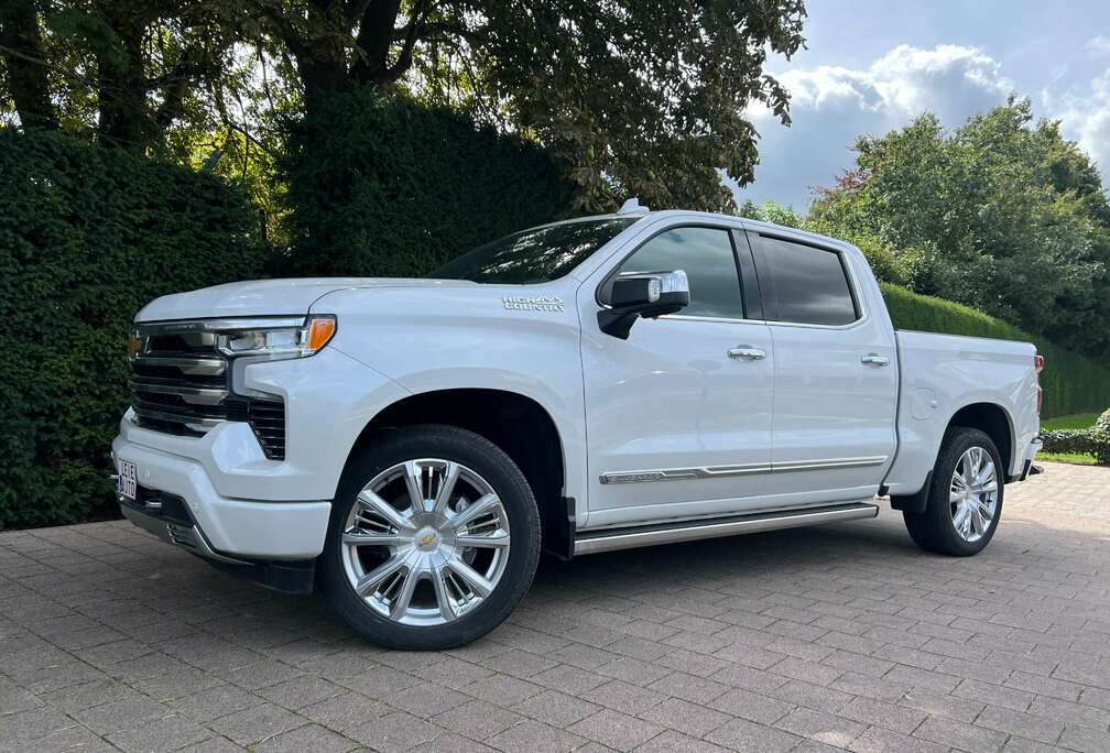 Dodge CHEVROLET SILVERADO 6.2 V8 €65.500