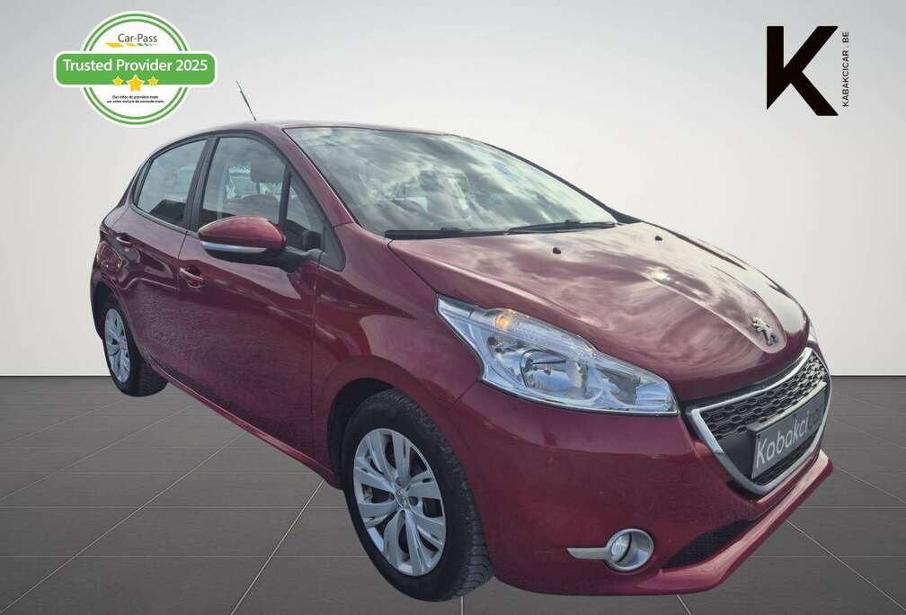 Peugeot 1.2i Active / Navigation / Climatisation / Capteurs de Recul / Garantie  Mois