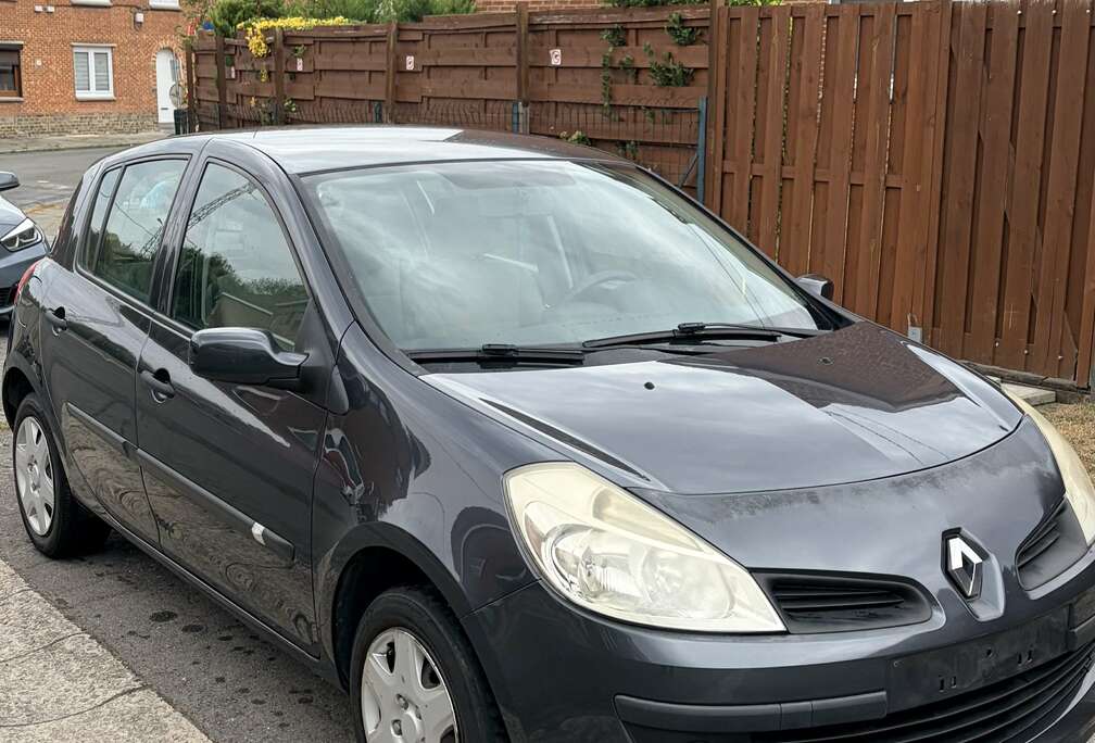 Renault 1.4i 16v Authentique