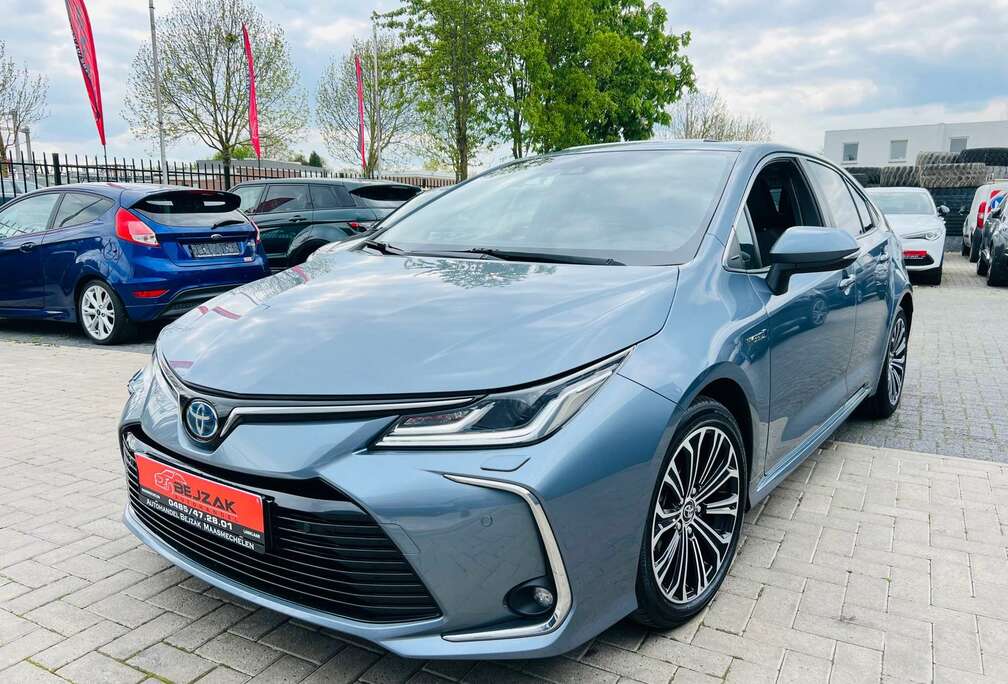 Toyota 1.8 Hybrid Premium Full Optie 30.000KM