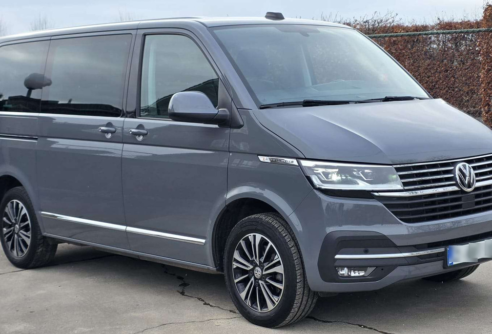 Volkswagen Volkswagen Caravelle Highline 2.0 TDI DSG  8 Zitplaatsen  Full Options
