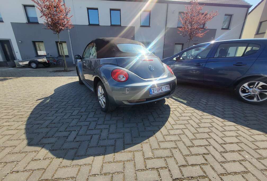 Volkswagen New Beetle Cabrio 1.9 TDi