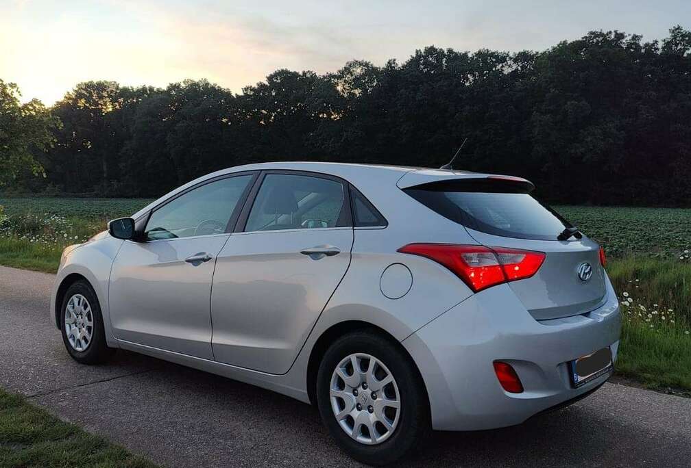 Hyundai 1.4i Lounge