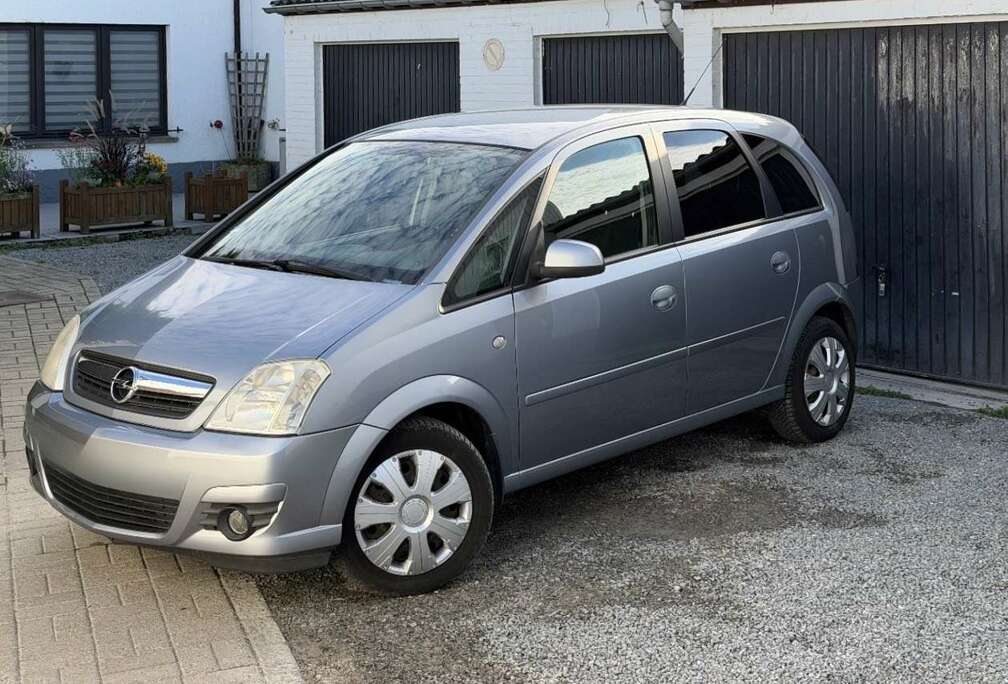 Opel 1.6i ** BOITE AUTO ** PRETE A IMMATRICULER