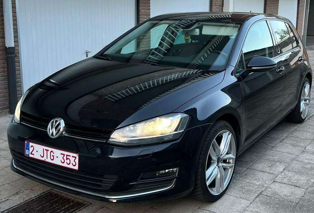 Volkswagen Golf 1.6 CR TDi Highline DSG