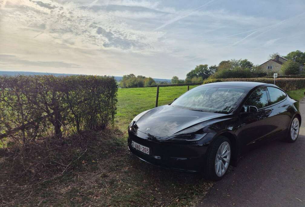 Tesla Model 3 Highland RWD Standard Range premium met een volledig accessoirepakket