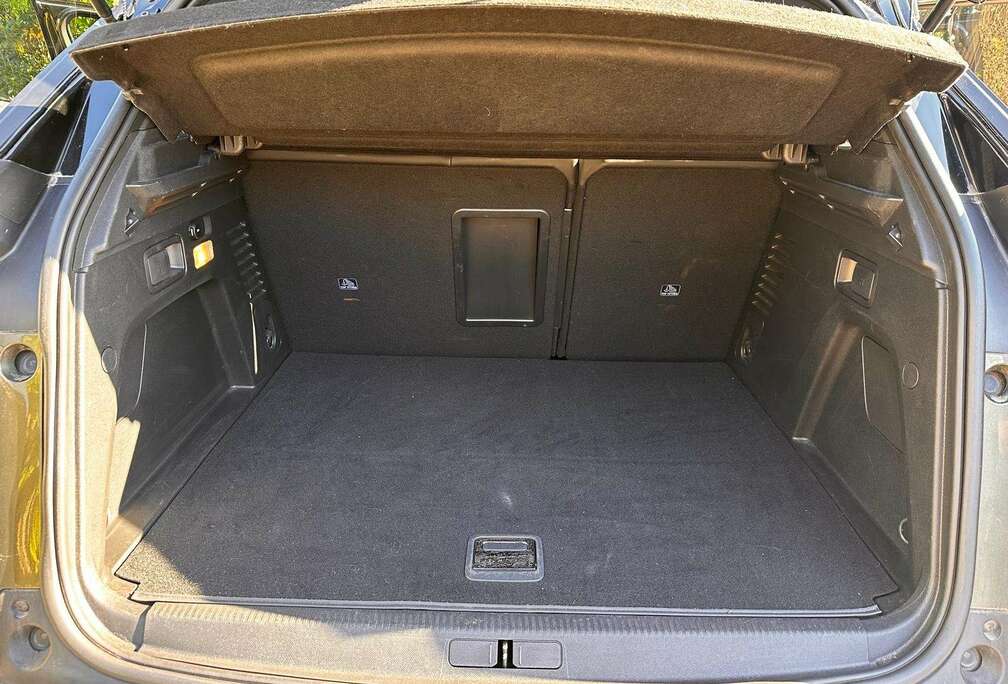 Peugeot 3008 Hybrid 225 e-EAT8 GT Pack