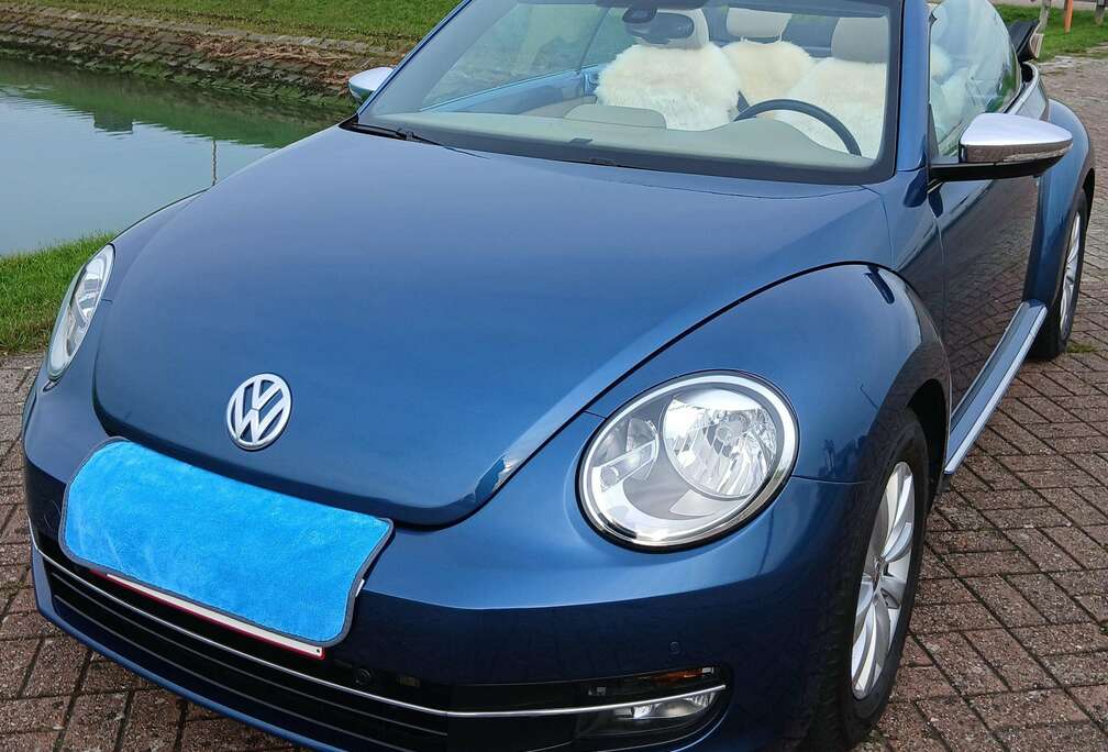 Volkswagen Beetle Cabriolet 1.2 TSI Design BMT
