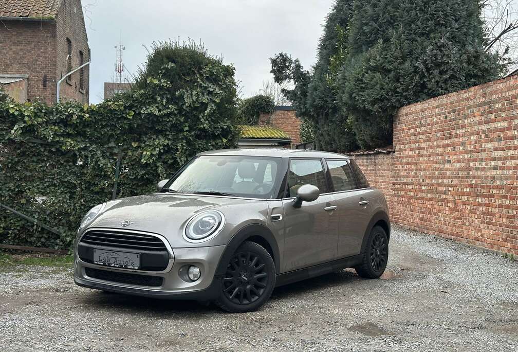 MINI 1.5A One Pano/Navi/Pdc/Garantie