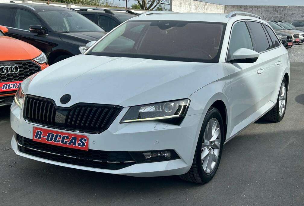 Skoda Superb SW 1.4 TSI Style LED/Navigation Garantie 12 mois